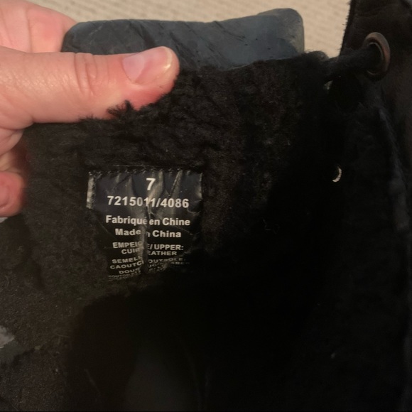 WOMANS SIZE 9 or MENS SIZE 7 ATELIER NOIR WINTER BOOTS - Picture 3 of 5